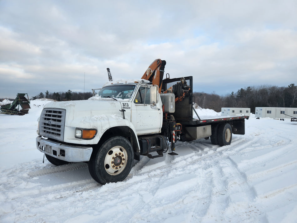 1998 Ford F800 Fassi 140.25 crane