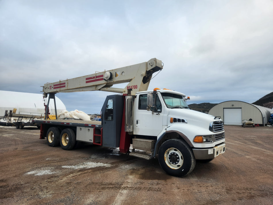 2001 Ford Sterling Terex BT4792 boom
