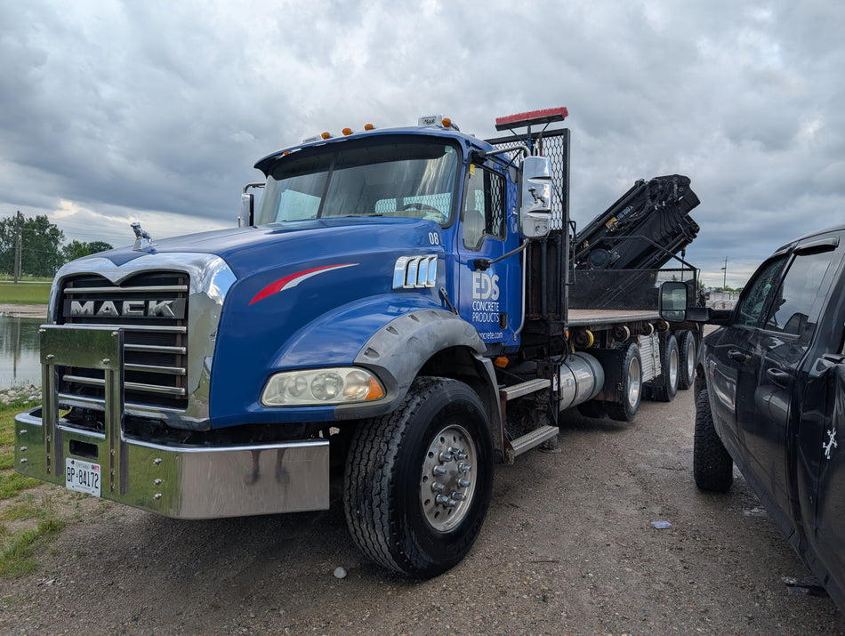 COMING SOON: 2008 Mack Granite Hiab 422