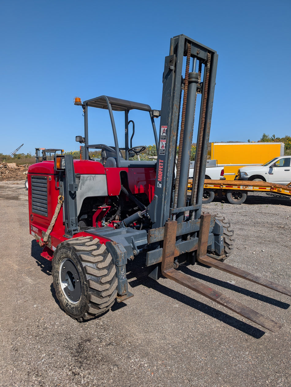 2015 Moffett M8 55.4