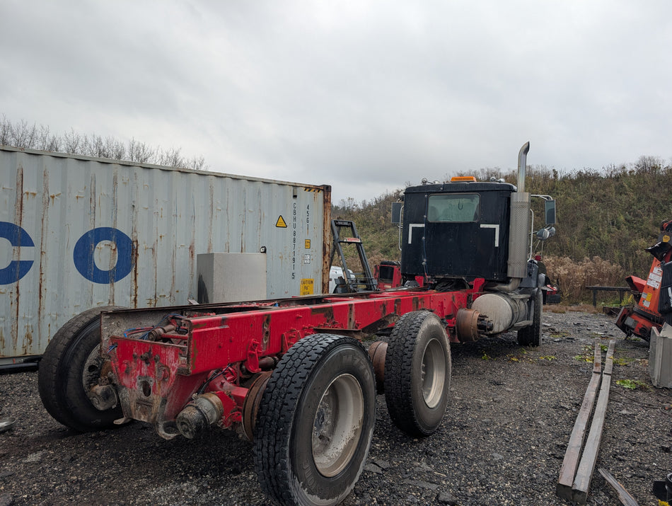 2001 International Paystar Cab & Chassis