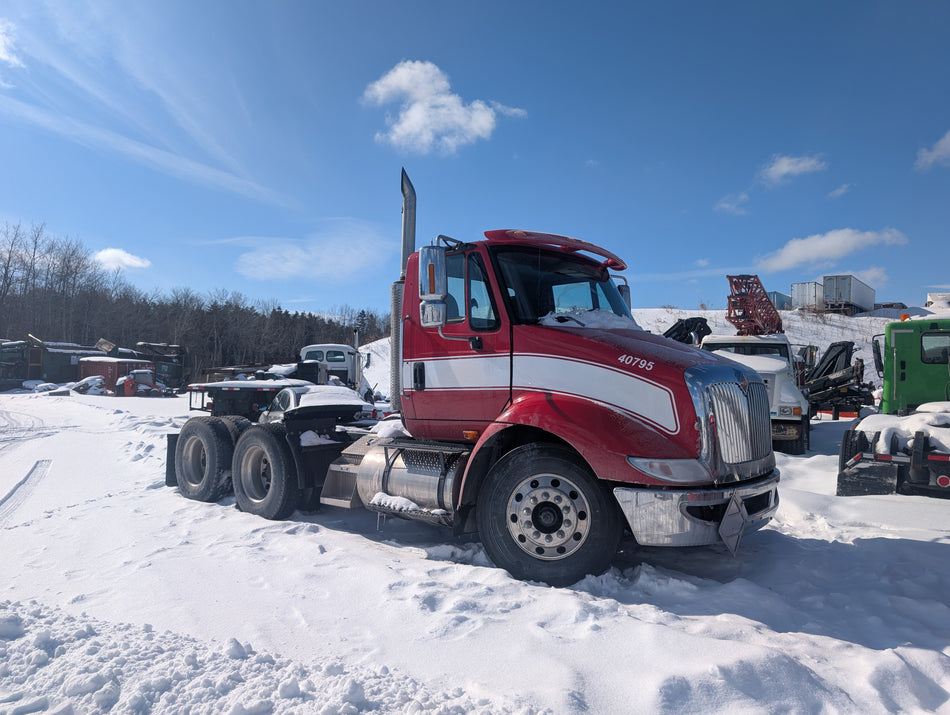2005 International 8600 Cummins ISM - Automatic
