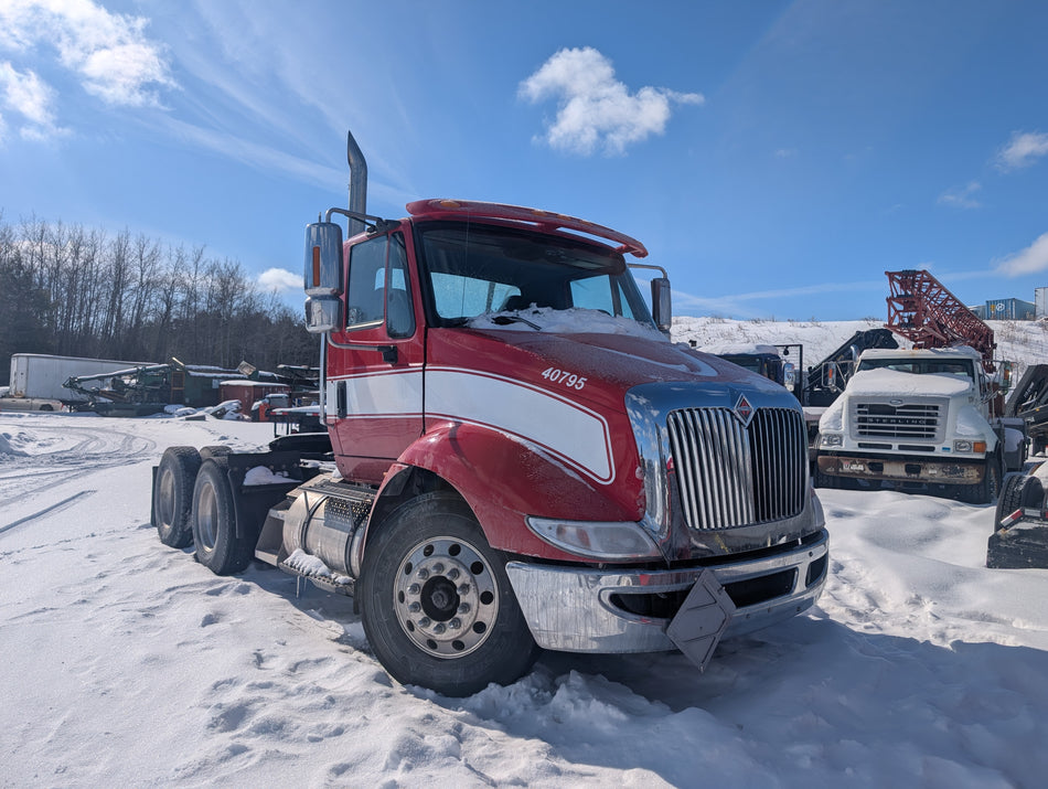 2005 International 8600 Cummins ISM - Automatic