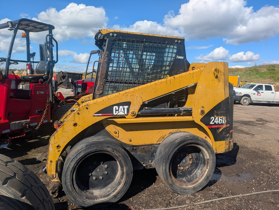 05 Cat 246B Skid Steer