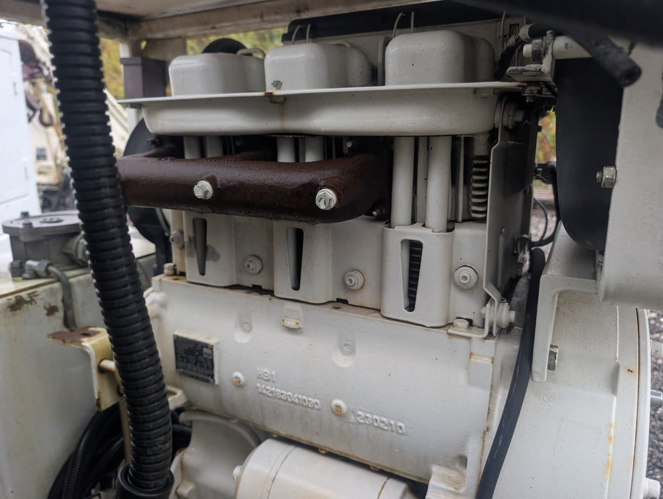2010年 Hatz 3M41Z 三缸风冷柴油发动机（30.7 kW）