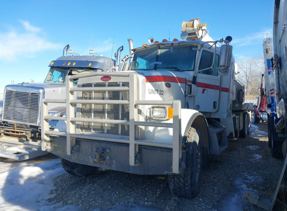 16 Peterbilt 365 National Boom Truck